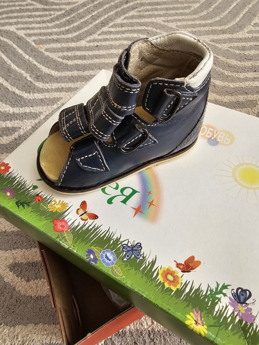 Ортопедические сандалики