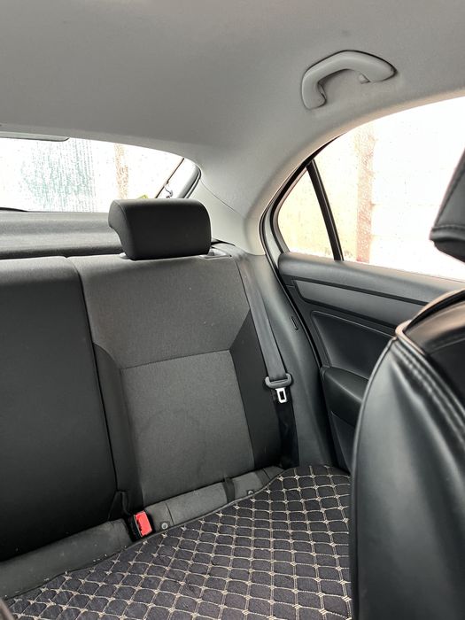 Продам машину шкода рапид