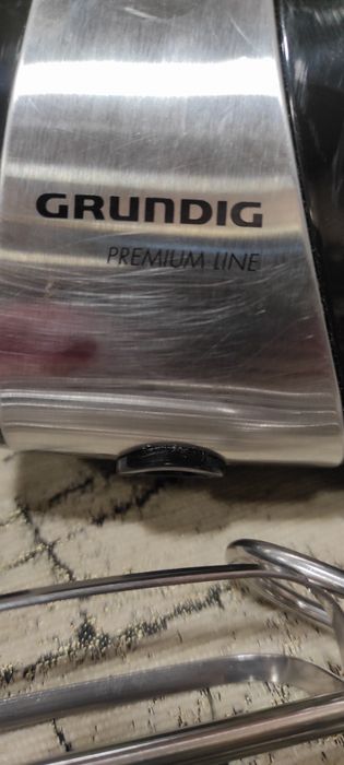 Миксер Grundig HM 5040 5 нива на скорост 300W