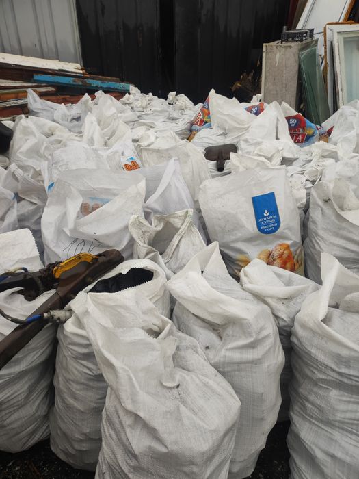 Уголь в мешках. Рудный