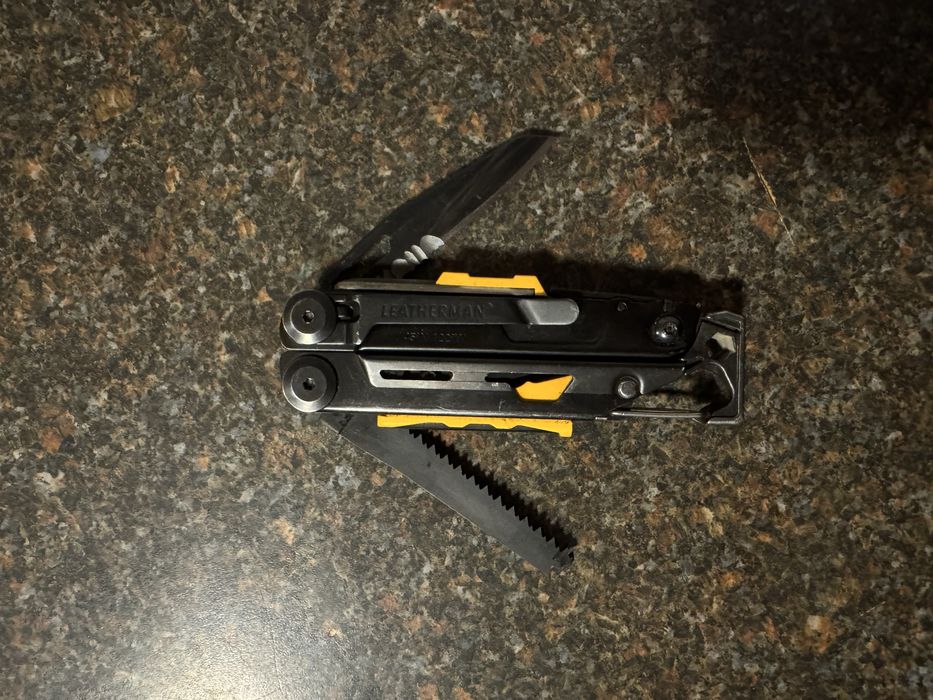 Leatherman Signal unealta multifunctionala