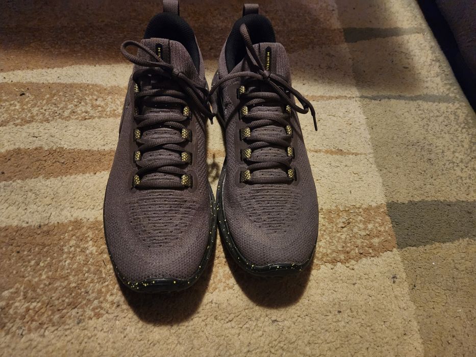 Under armour маратонки 45