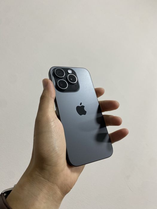 Телефон Iphone 15 pro 100%