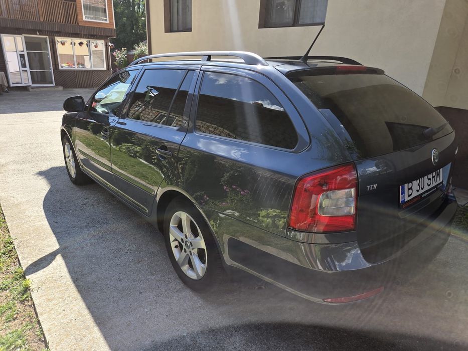 SKODA Octavia 2012 — imagine 3