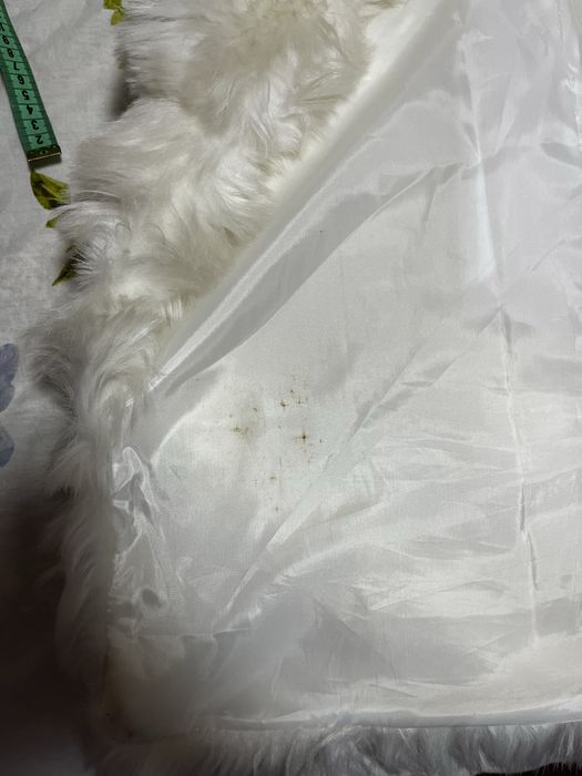 Дамско бяло пухено палто