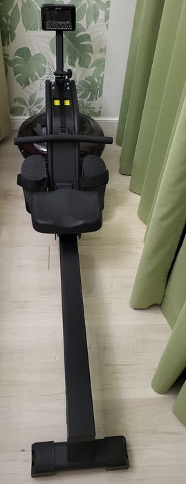 Гребной тренажер в отличном состоянии