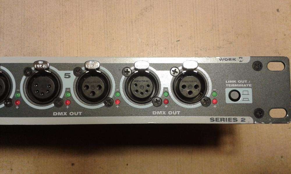 Splitter Dmx 1 in 6 out. WORK PRO WD 6 DMX SPLITTER