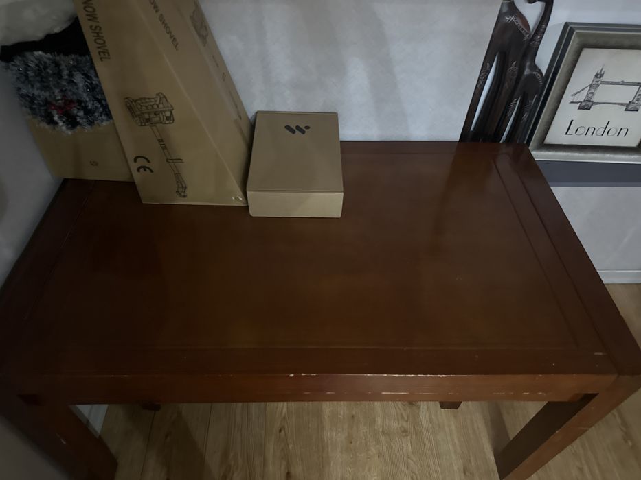 Срочно продается деревянный стол