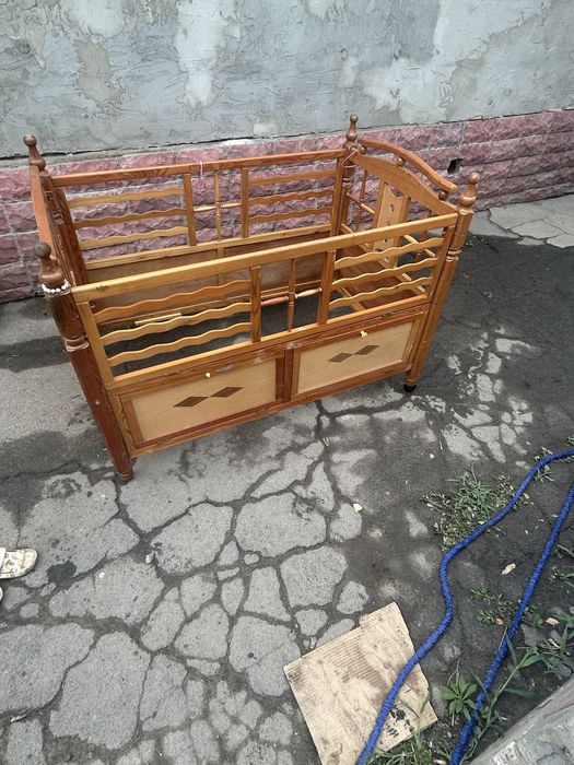 Манеж 7000 тг