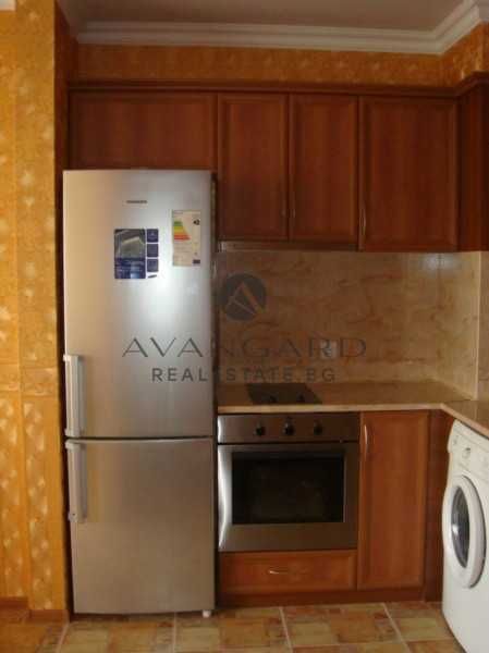 Продава се Тристаен апартамент в Пловдив, Кършияка - 112 кв.м за 1650 €/кв.м - Снимка #2