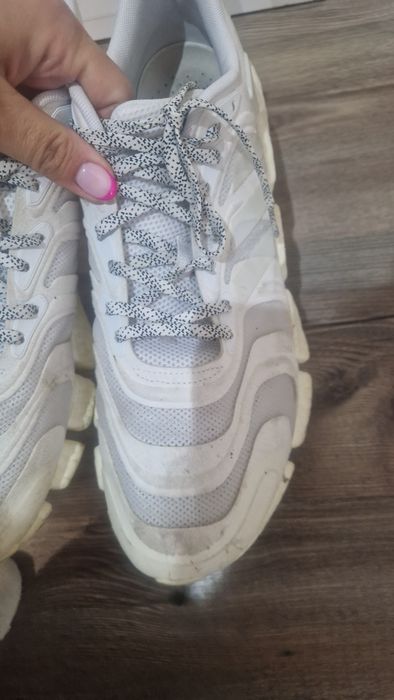 Маратонки 46,5 номер