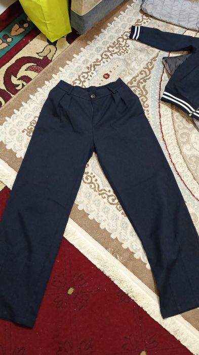 Трико, брюки, куртка, джинсы дёшево