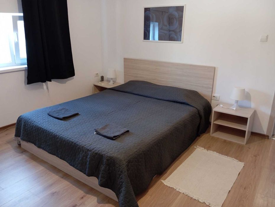 Дава се под наем Двустаен апартамент в София, Център - 60 кв.м за 847.62 € - Снимка #2