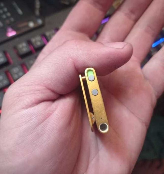 mp3 player apple rosu