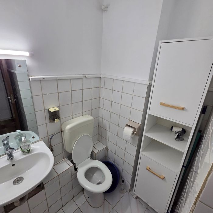 Închiriez apartament 3 camere Iancului