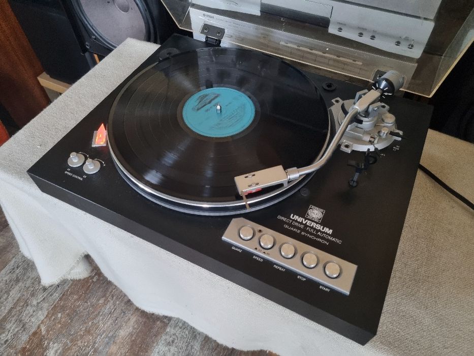 Pickup Universum F-2095. Direct Drive, Automatic. Impecabil.