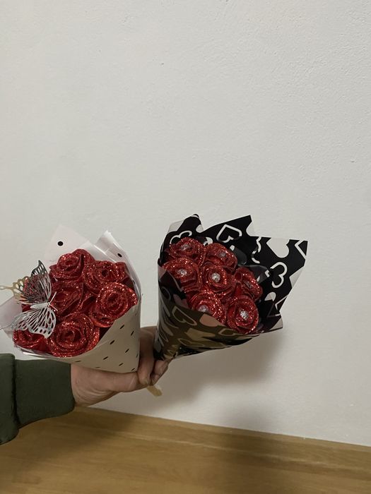 Buchete trandafiri Saten HOME made  Cadoul perfect