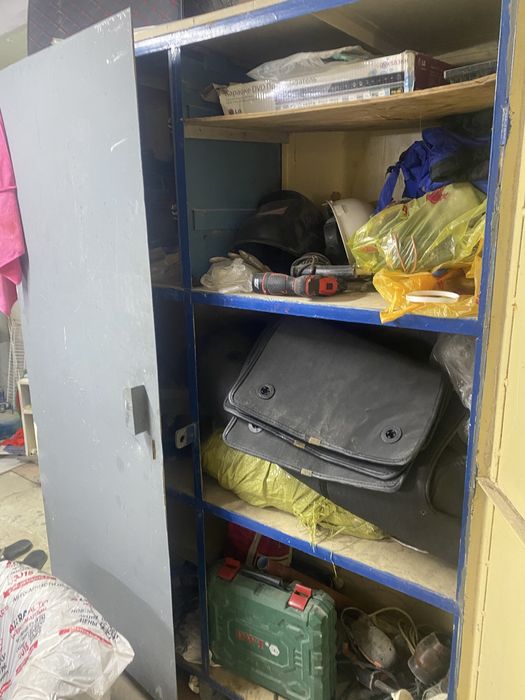 Продам металлический шкаф