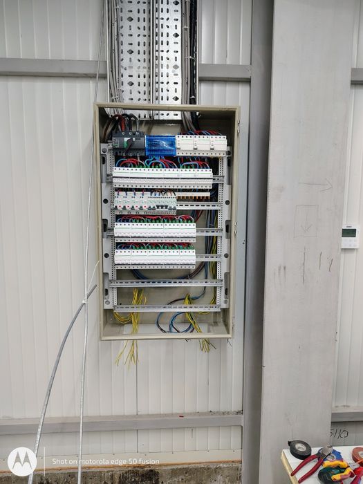 Electrician Calificat cu experienta