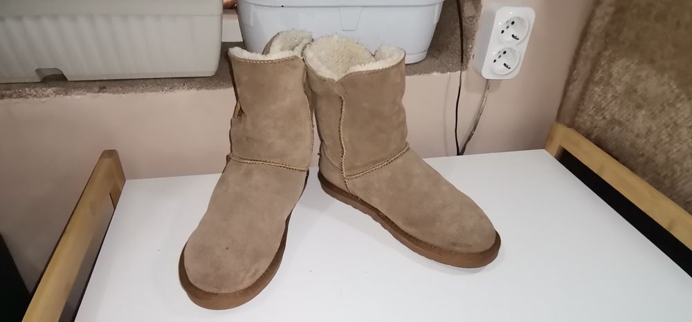 Ботуши апрески Ugg 38 н.