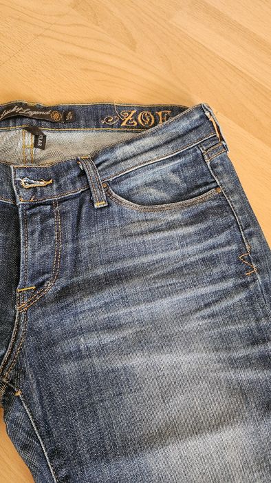 Джинсы новые, 29 р.
