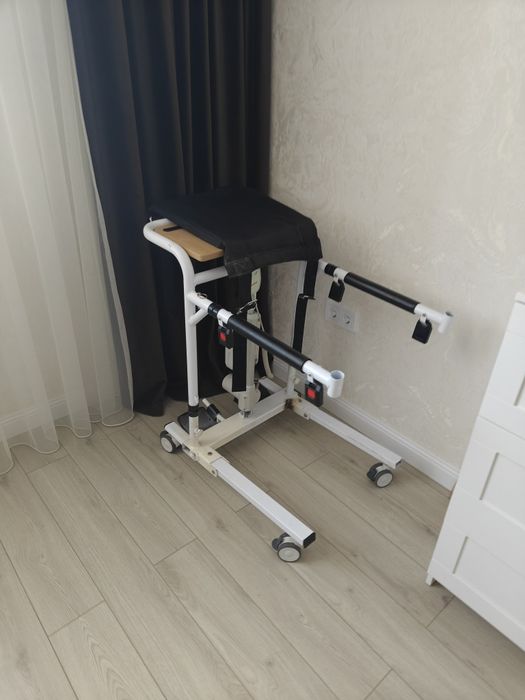 Продам подъёмник на пульте