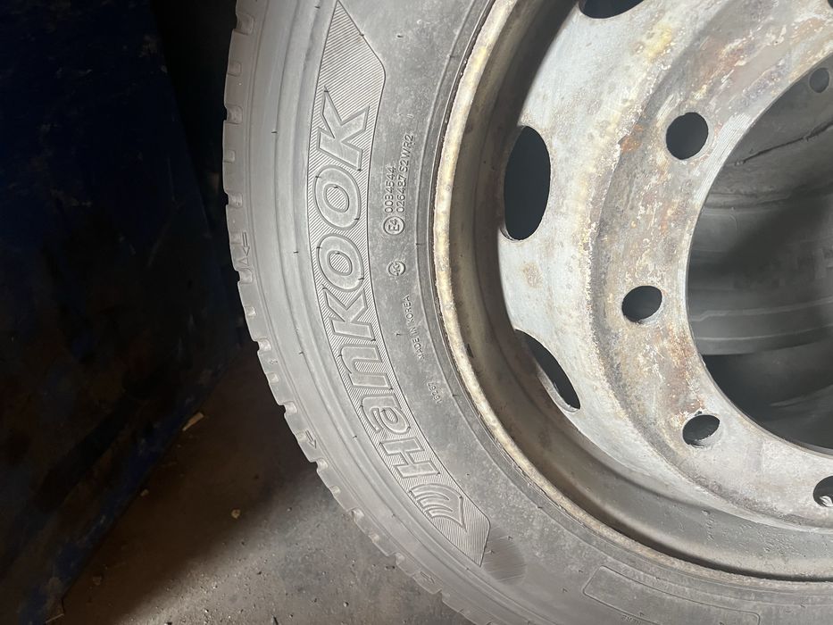 Продам 295/60 R22.5