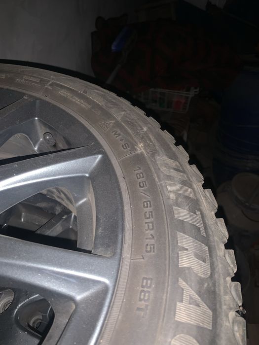 Продам срочно диски с зимним шинами
