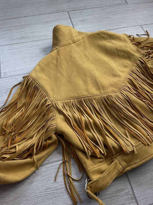 Яке с ресни в цвят горчица