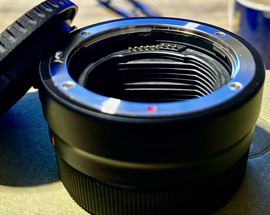 Оригинален адаптер canon EF to EOS-R