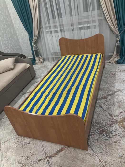 кровать односпальный