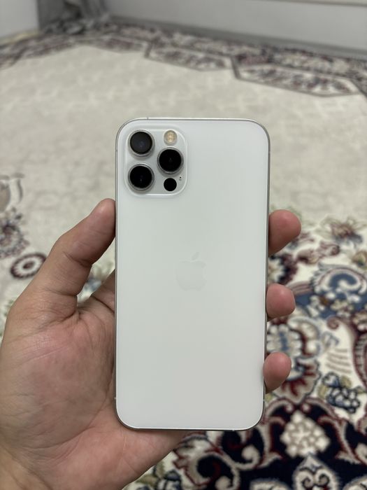 Iphone 12 Pro sotiladi