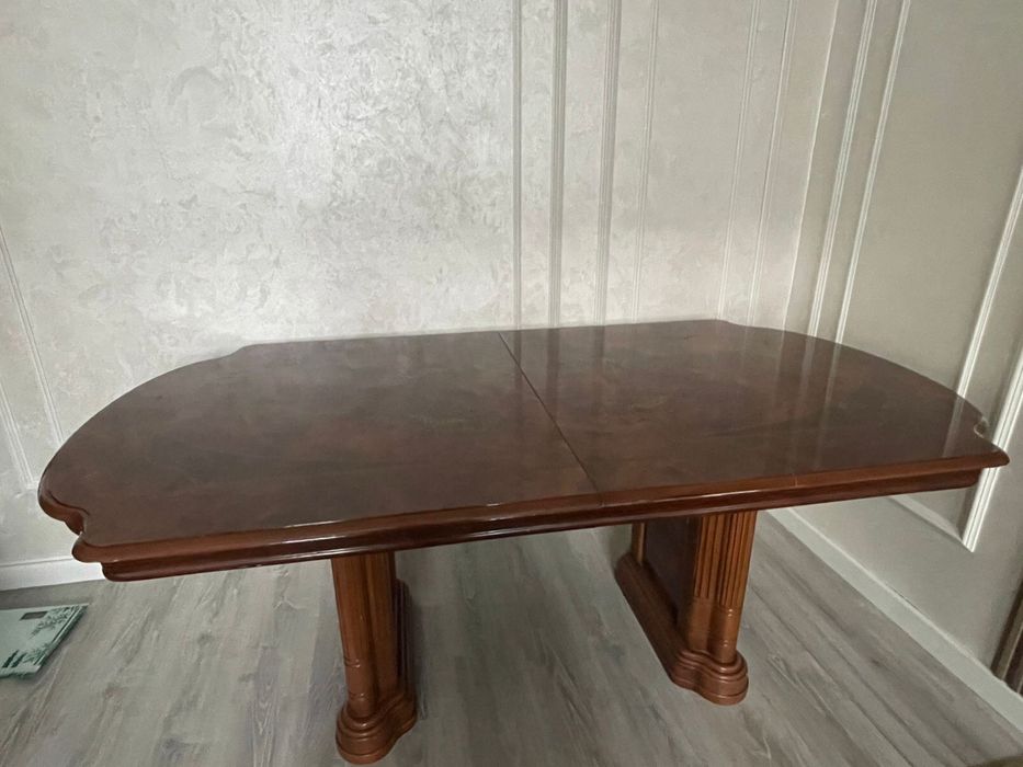 диван раскладной состояние хороший.