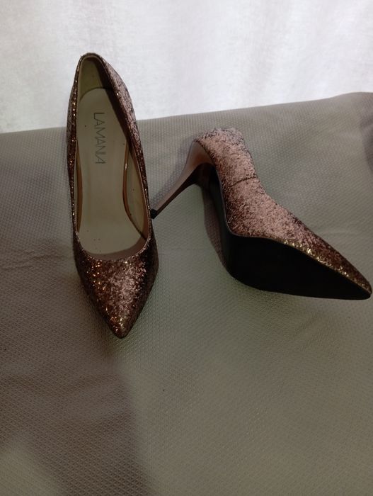 Туфли на высоком каблуке