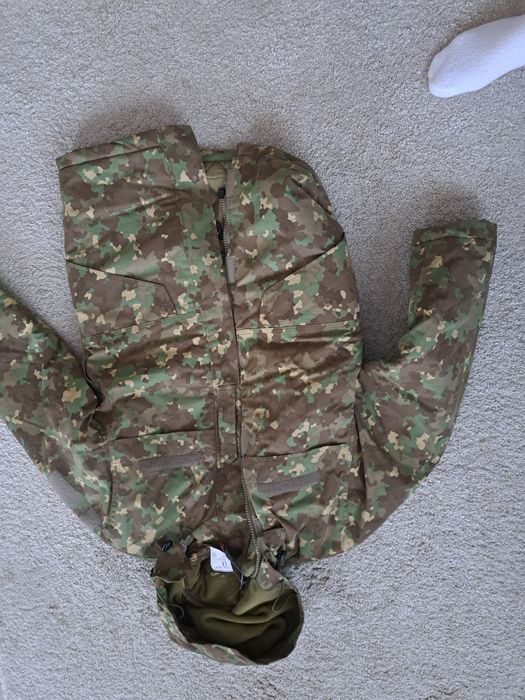 Geacă de armată combat noua  cu eticheta.