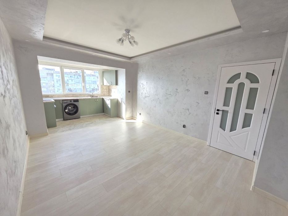 Тристаен апартамент след основен ремонт! Изцяло южен!