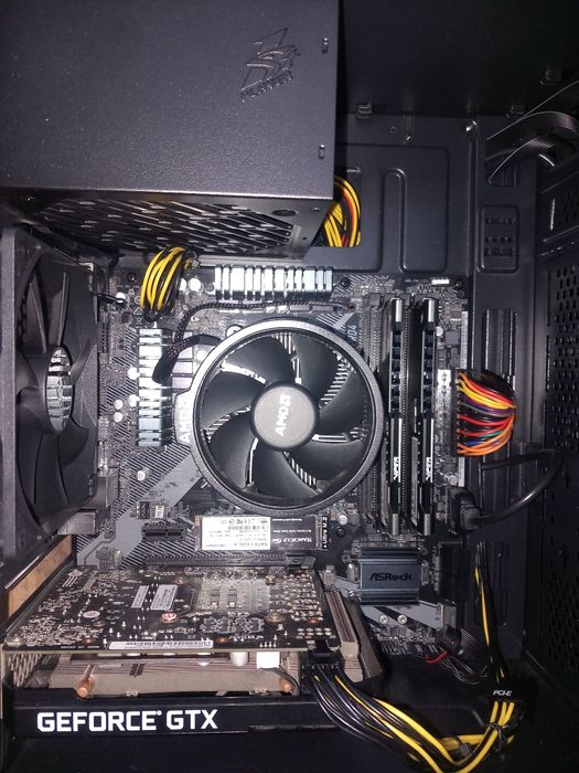 Компютър Ryzen 5 5600 | GTX 1660 Super | 16GB RAM | 512GB SSD