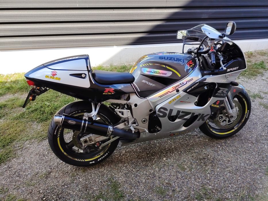 SUZUKI gsxr 600 ! IMPECABIL ! ca NOU