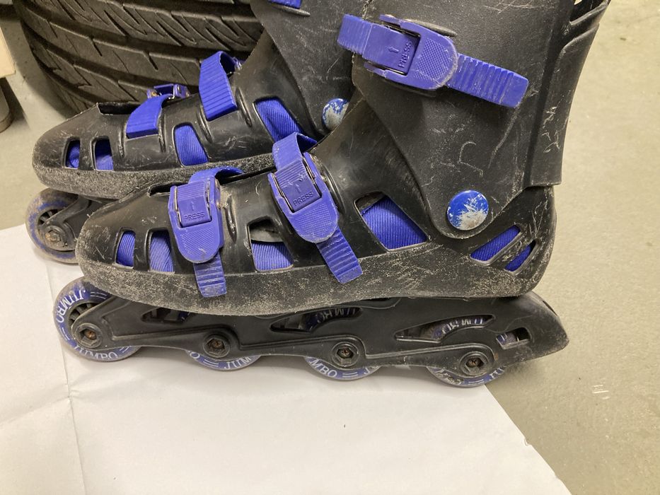 Продавам ролери + каска и протектори