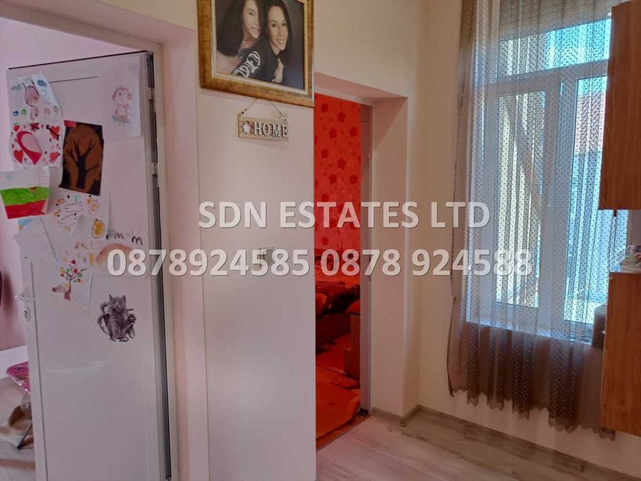 Продава се Етаж от къща в Казанлък - 75 кв.м за 918 €/кв.м - Снимка #1