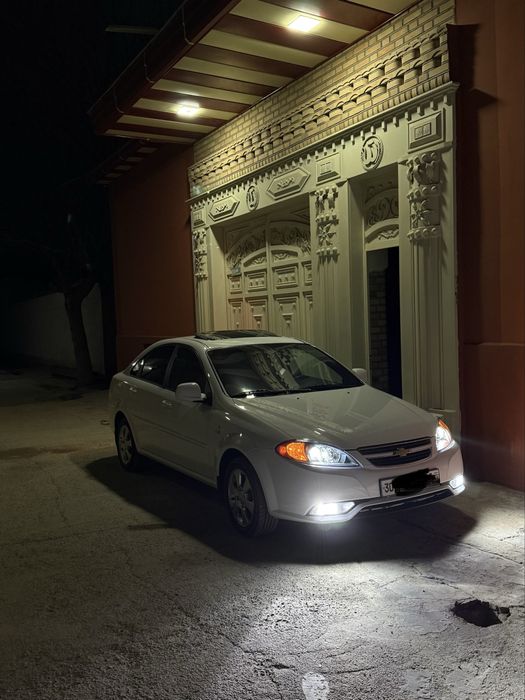 Shvrolet jentra 2022,2023 rodnoy