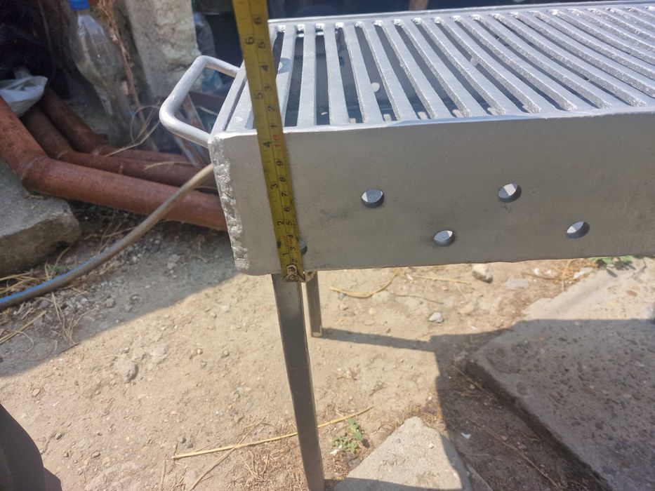 Gratar metalic ptr curte