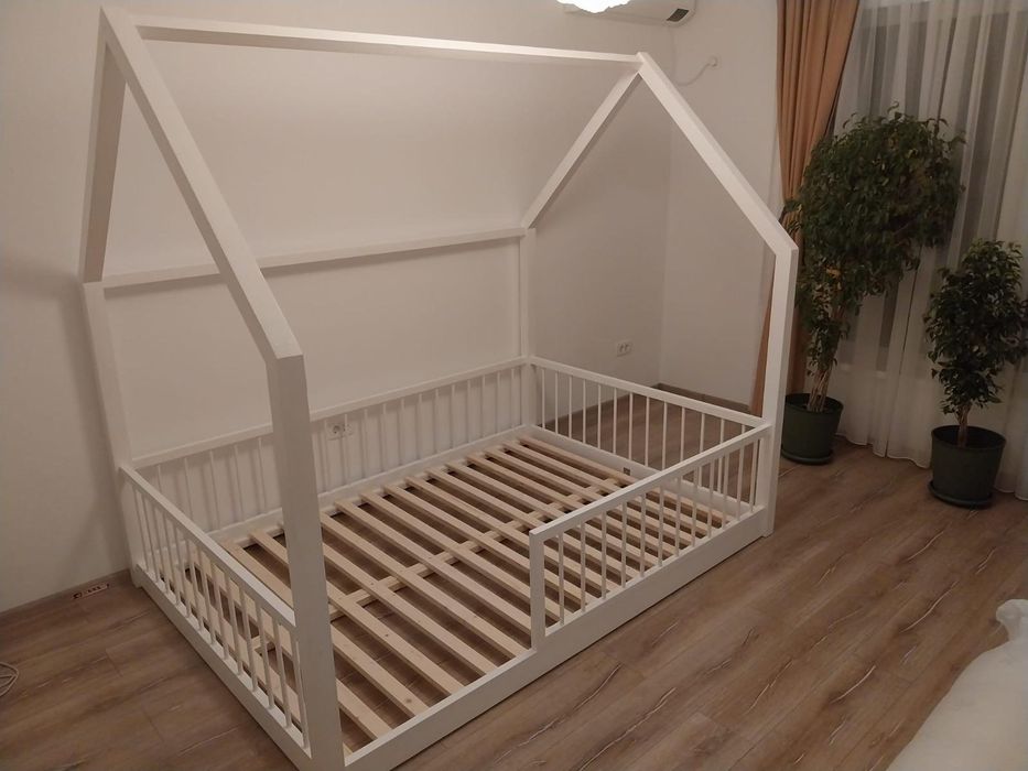 Pat Montessori copii din lemn masiv – la comandă | Livrare în toată ța