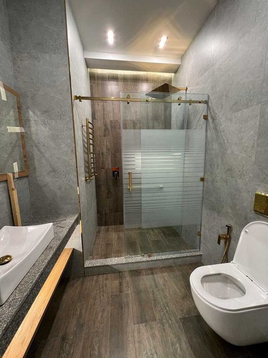 Хамза! Сдается новая 4-х комнатная квартира в центре города!