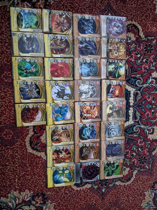 Продам бакуган из старых сезонов