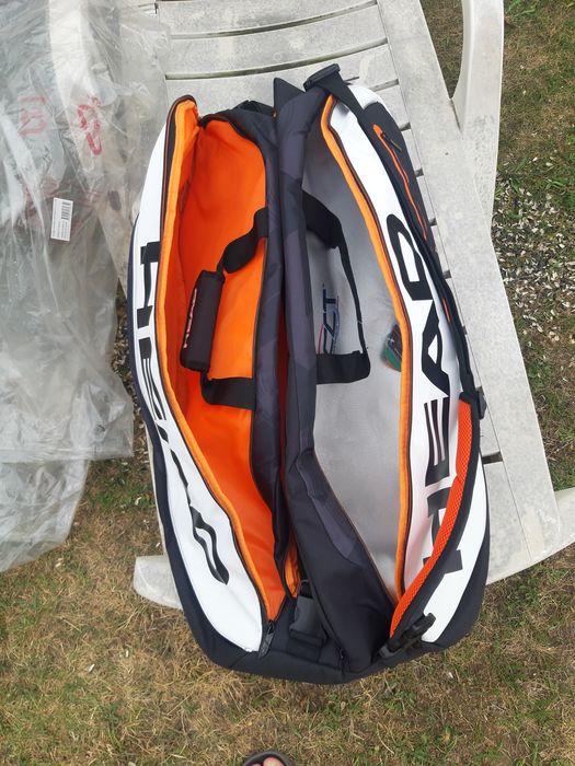 Vând două genți de tenis de câmp