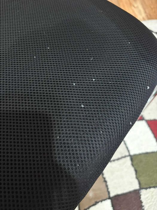 Офисный стул кресло