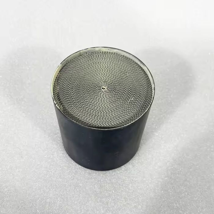 Катализаторы для Lada. Chevrolet. И т.д. Евро-4. Новые.