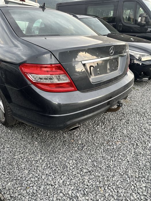 Тегличи за почти всички автомобили и бусове