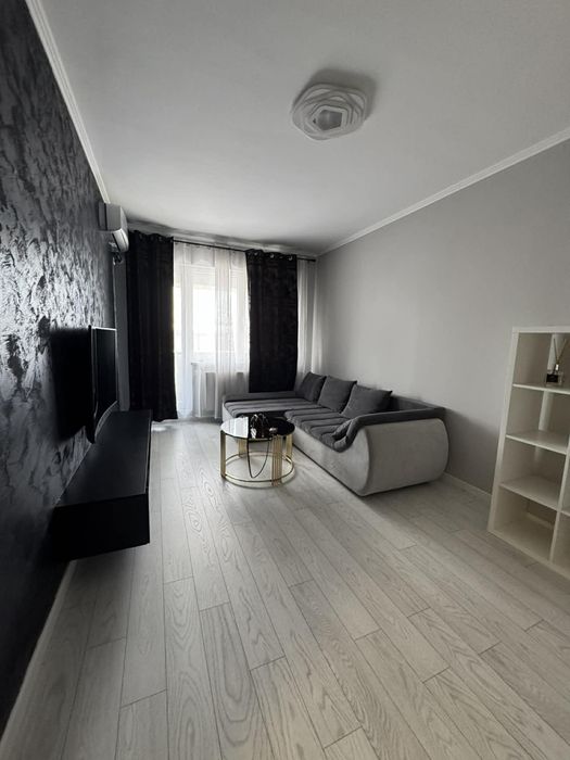 Inchiriez apartament odei berceni